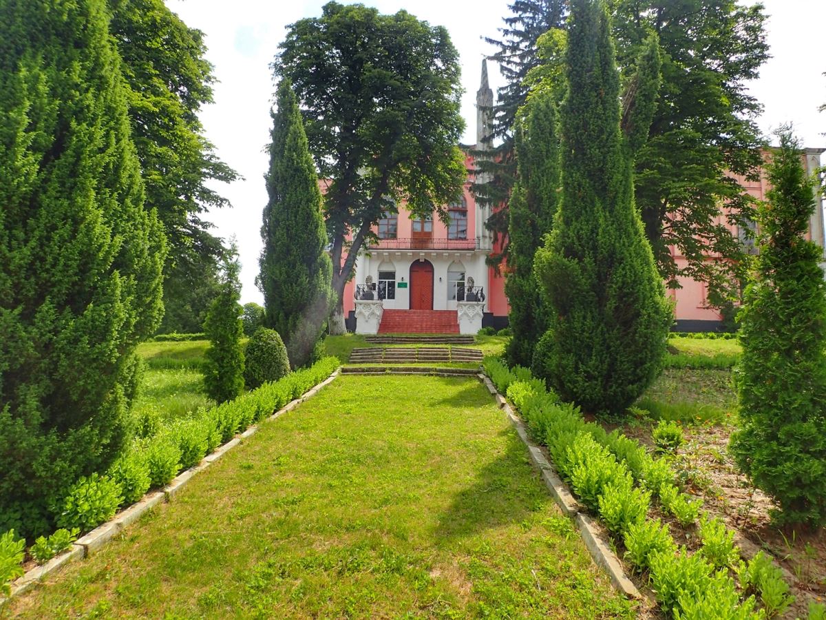 Vitoslavsky Palace, Chernyatin