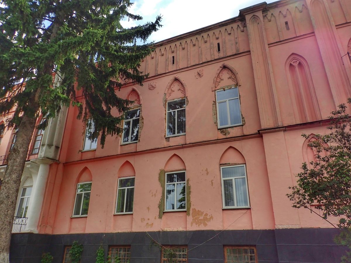 Vitoslavsky Palace, Chernyatin