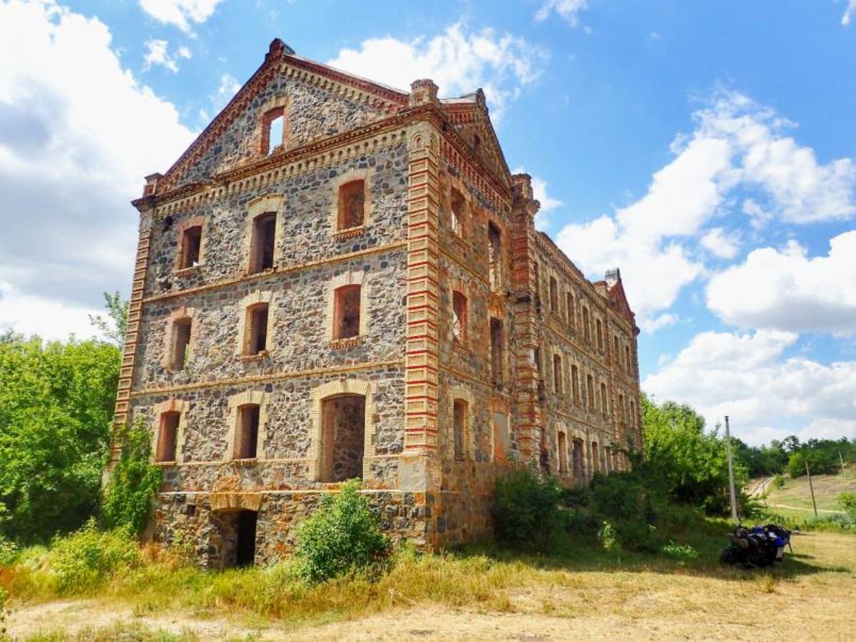 Old Flour Mill (Lupolovo)