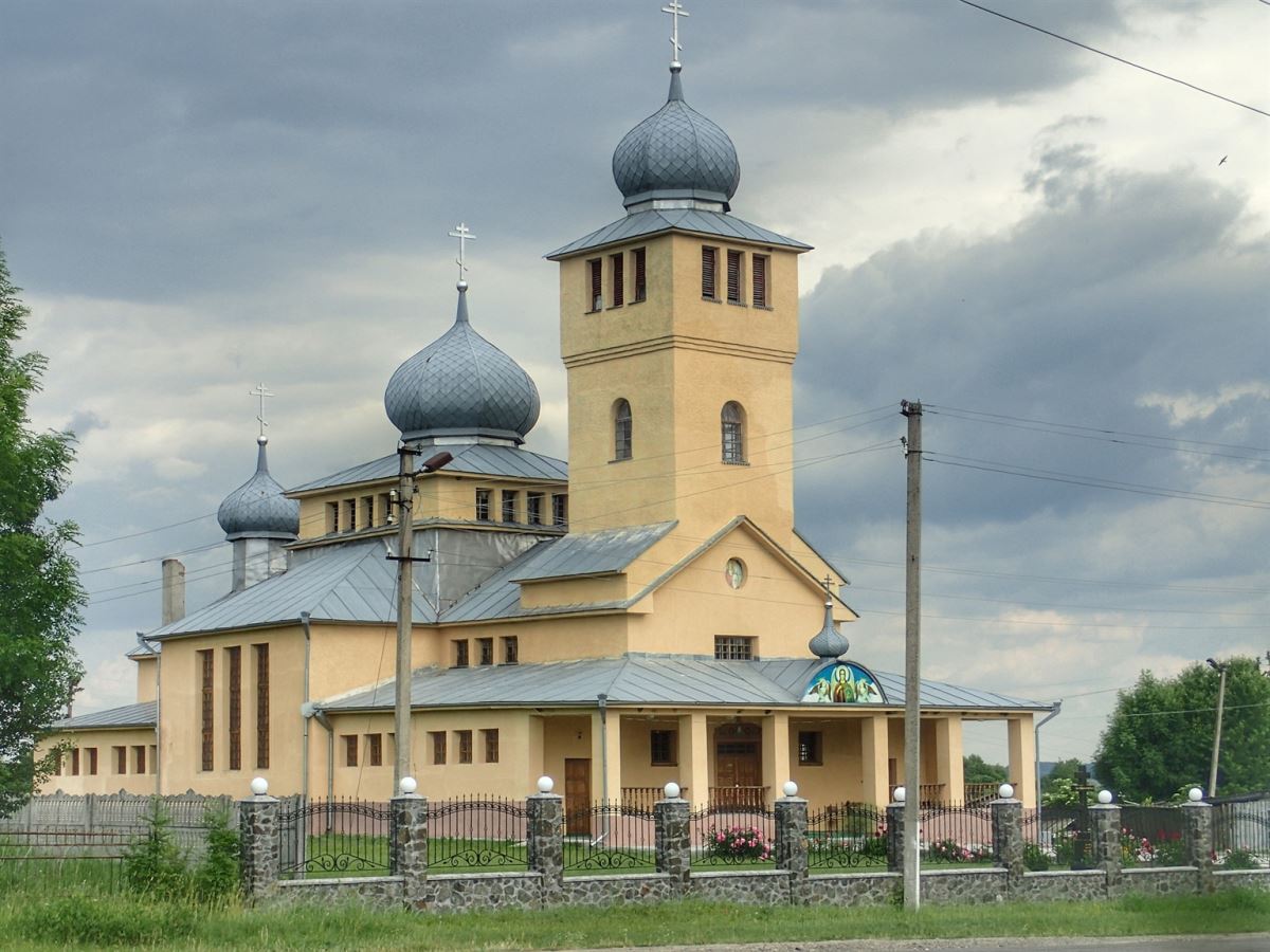 Churches of Derazhani