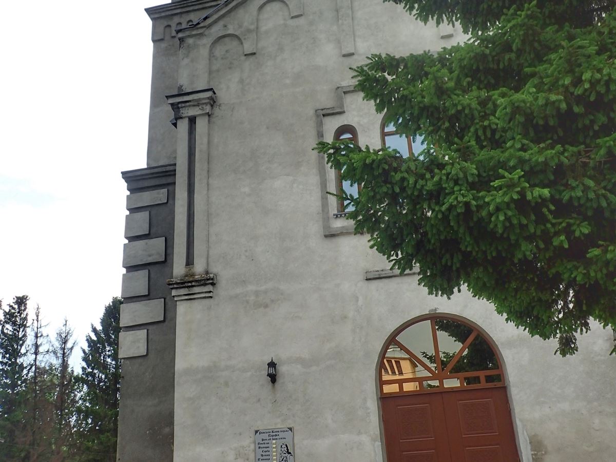 Churches of Derazhani