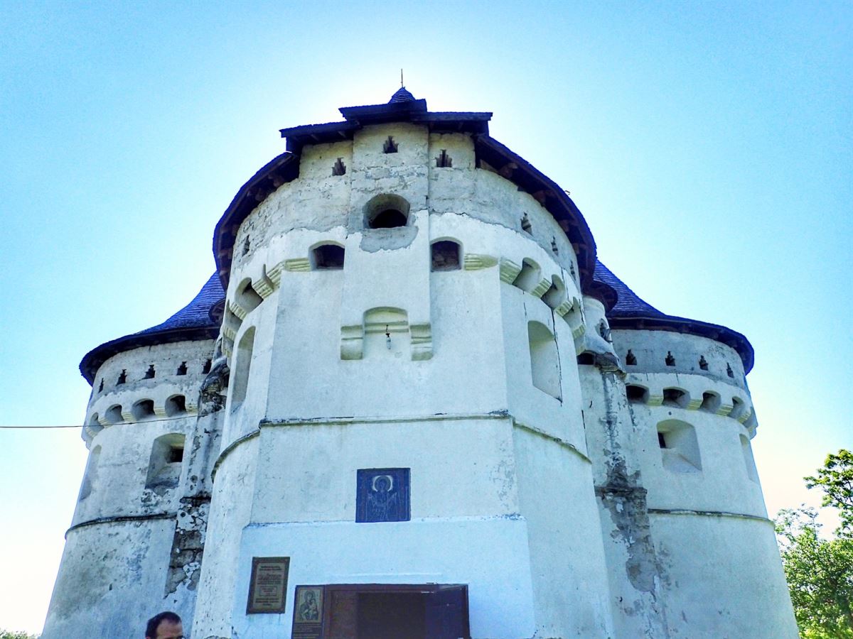 Holy Protection Church fortified XIV-XVIII centuries.