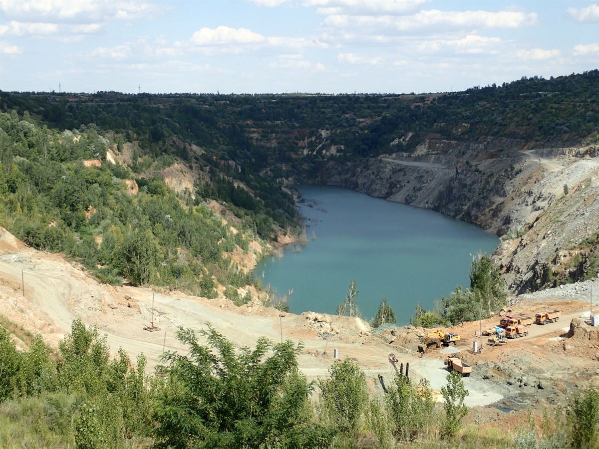 Working Mine (Zavale)