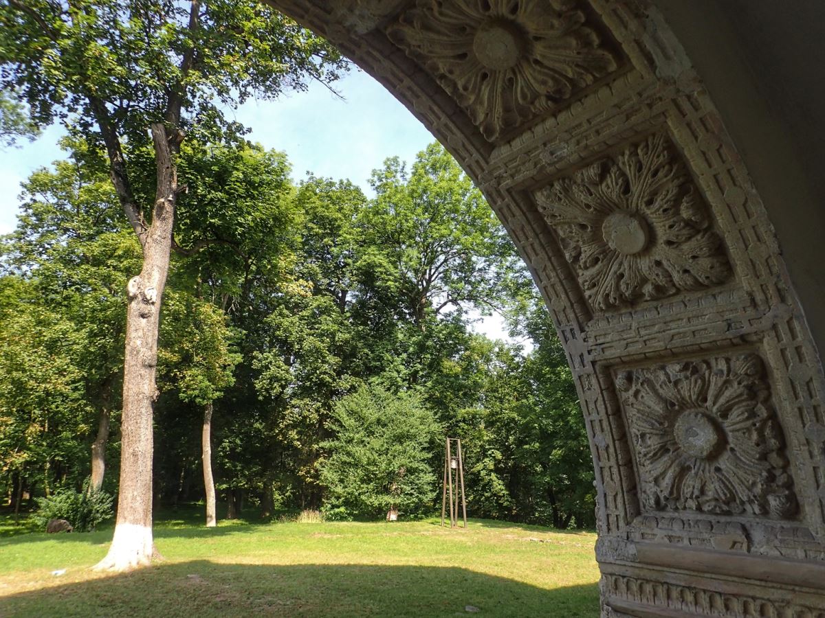 Yazovitski Castle and Monastary