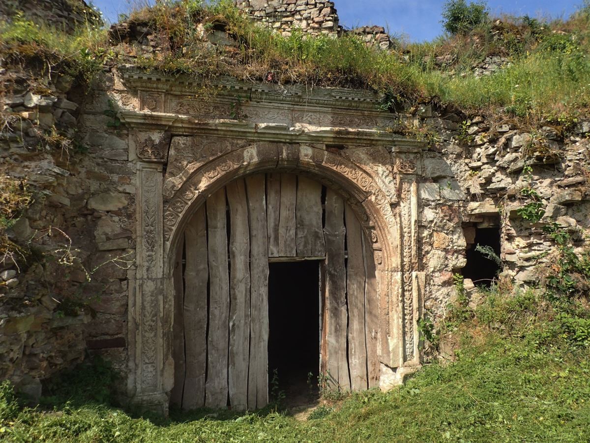 Yazovitski Castle and Monastary