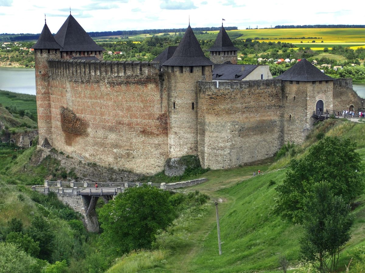 Khotyn Castle