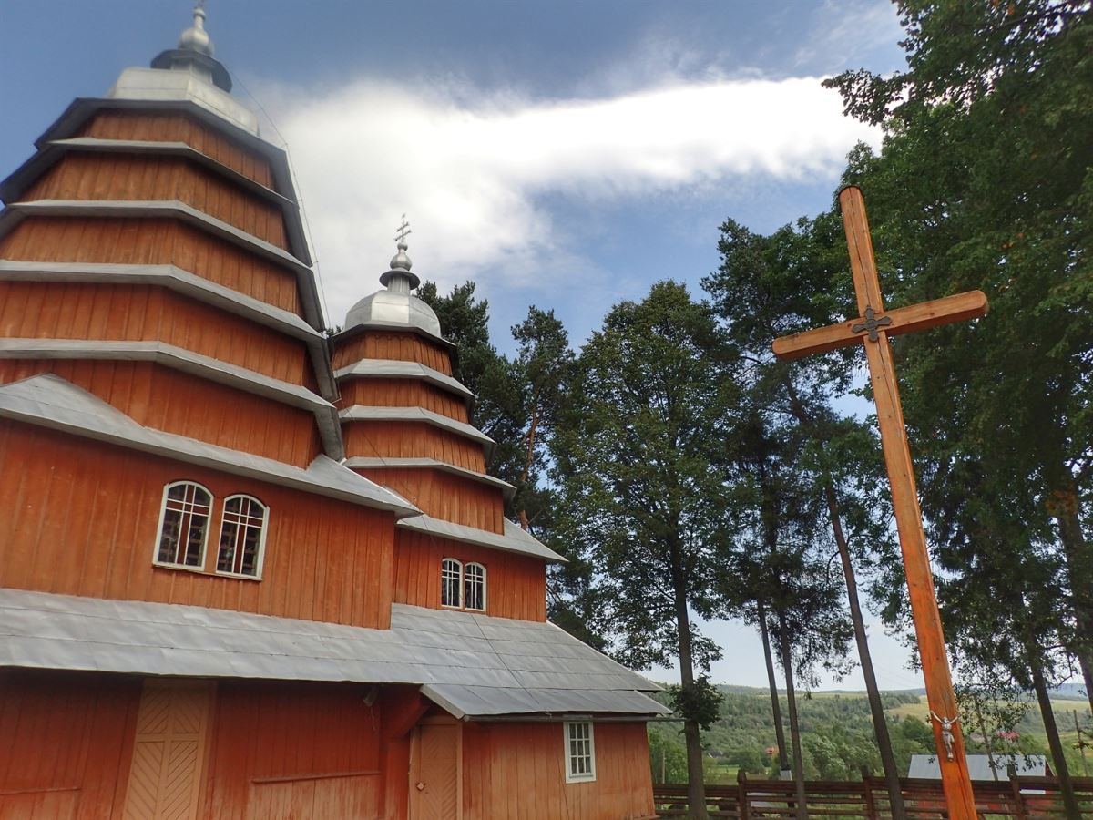 Church St. Dmytro Unesco (Matkov)