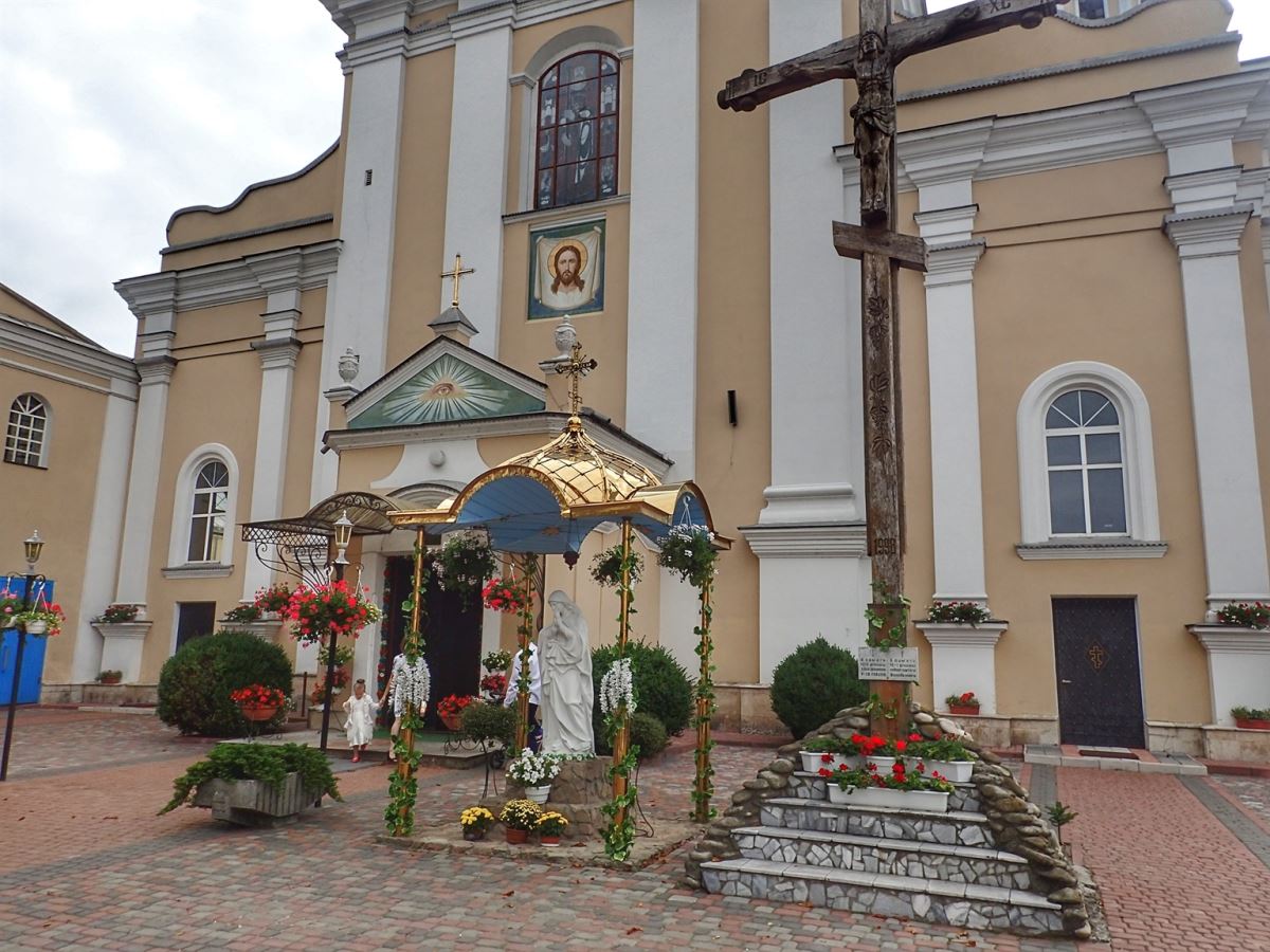 Chervonograd Churches