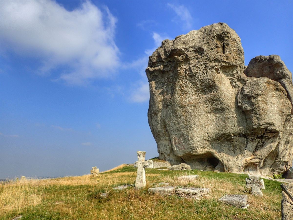 Chorthiv (Devil's) Rock