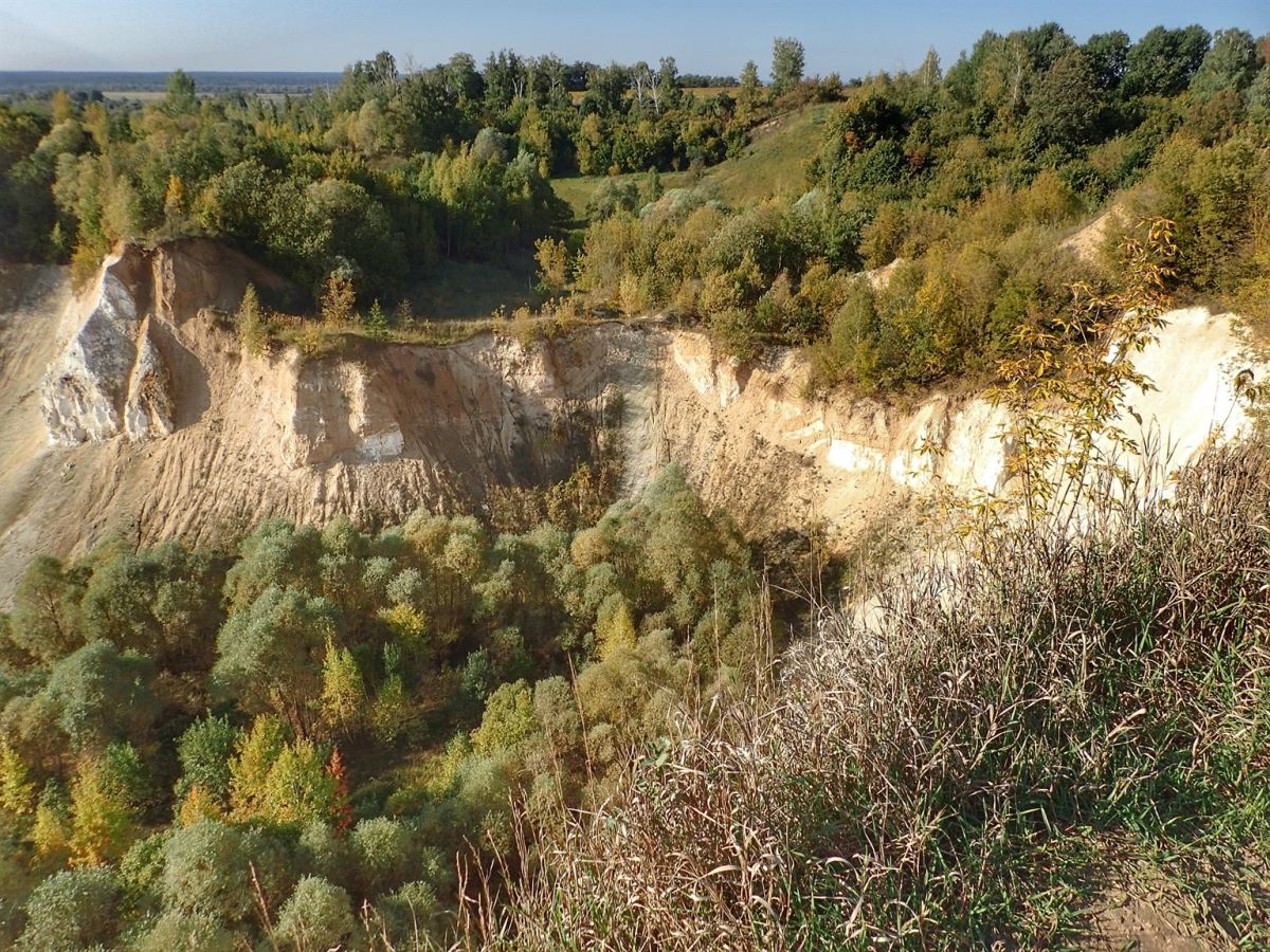 Белые скалы